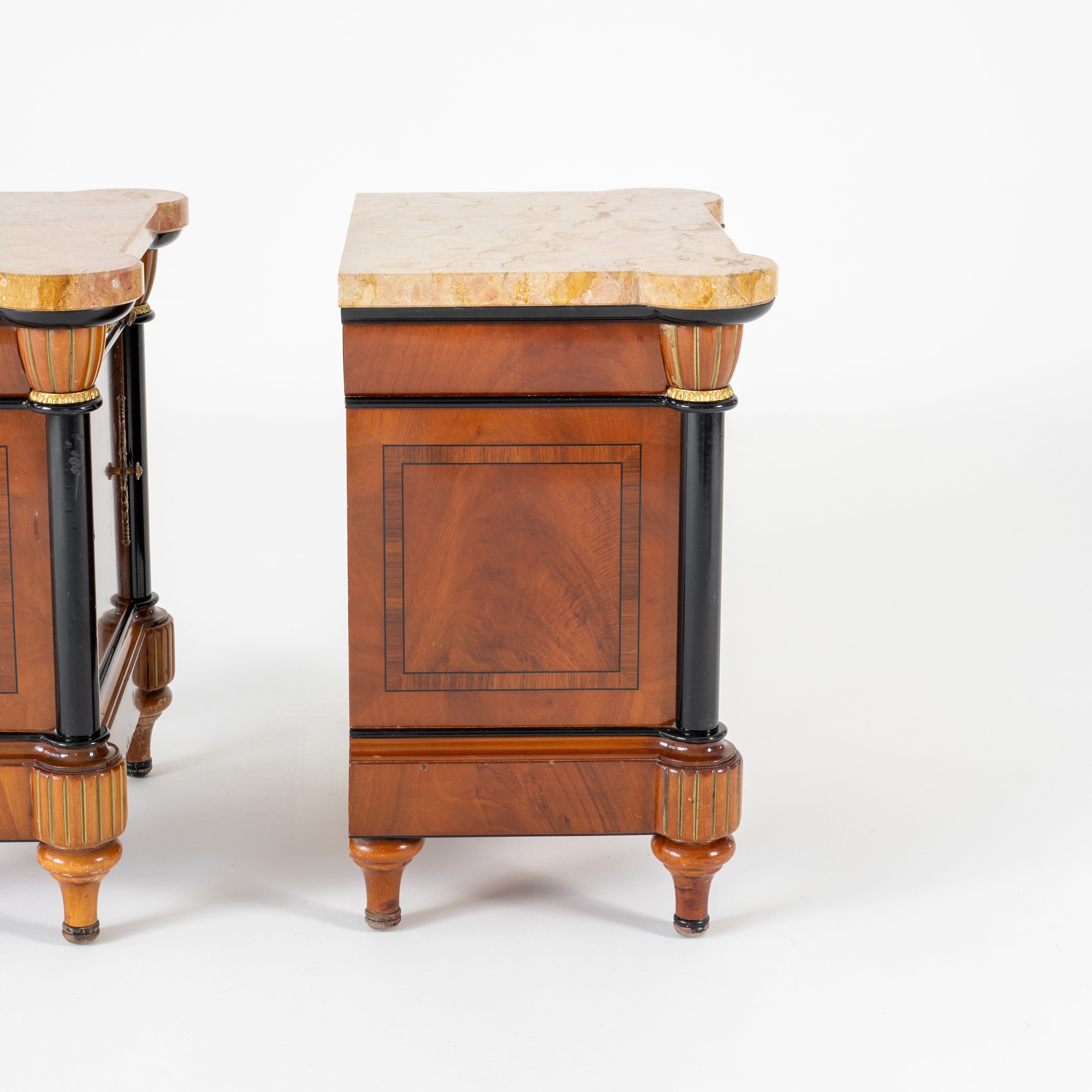 COPPIA DI COMODINI IN STILE IMPERO 1970-1980