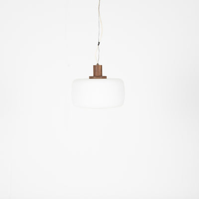 Lampadario in vetro opalino e noce 1950-1960
