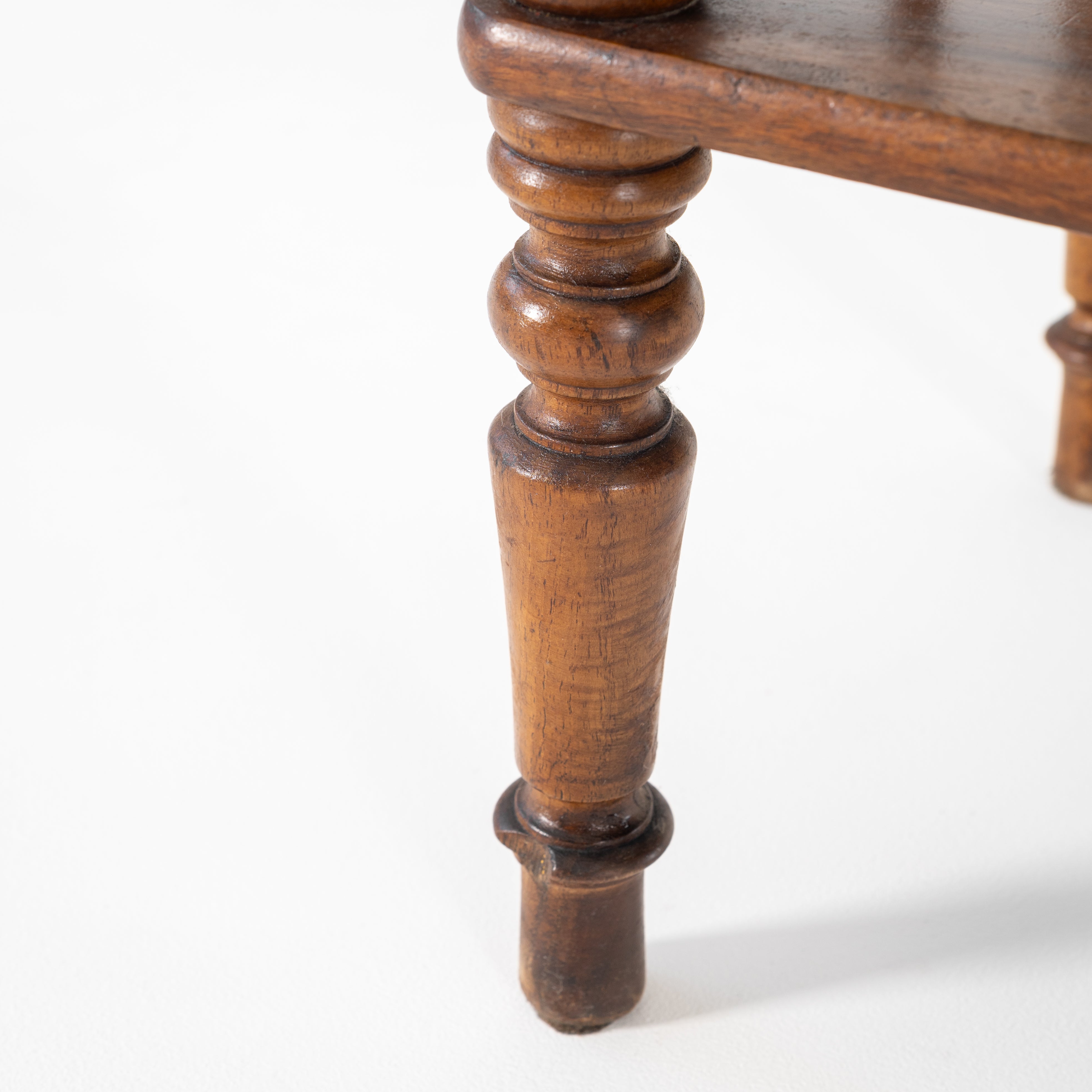 ETAGERE, FINE XIX SEC.