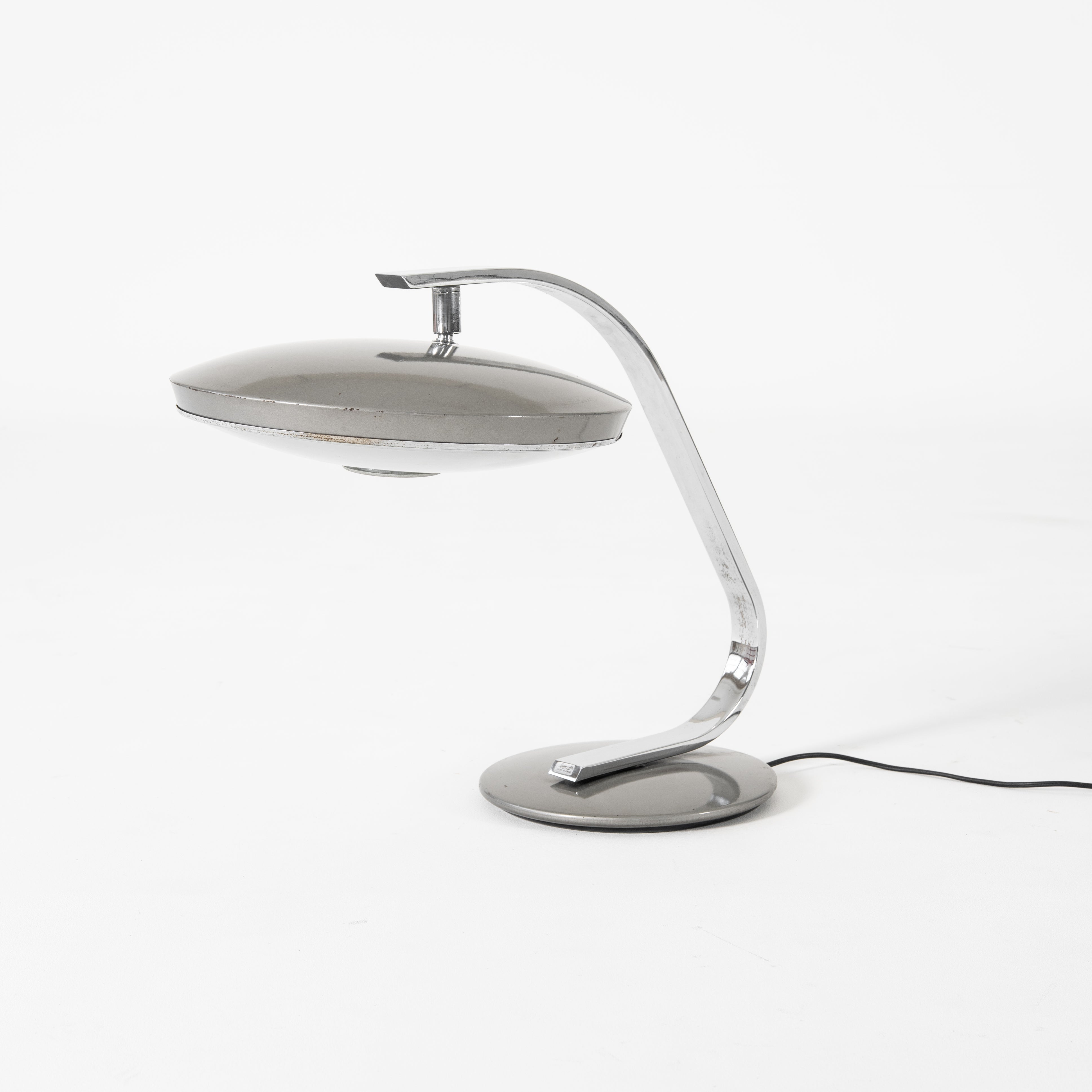 LAMPADA DA TAVOLO "FASE"